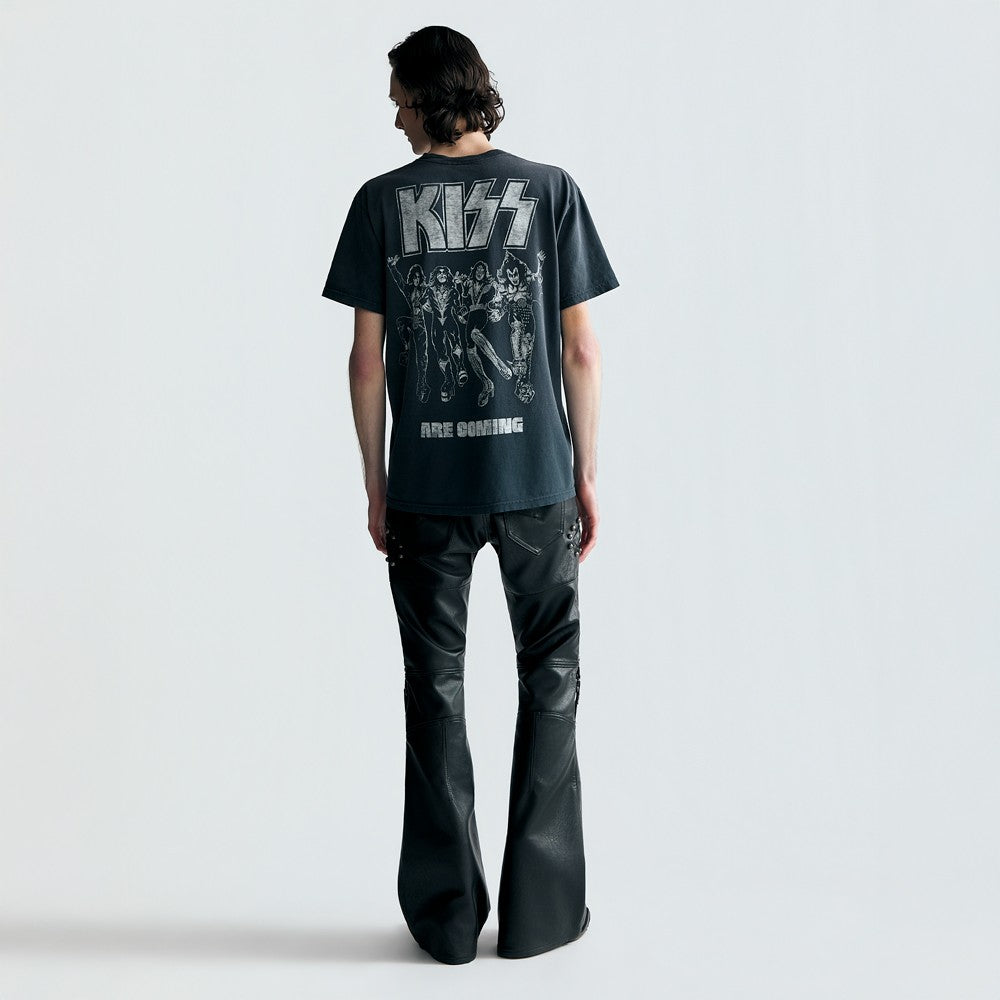 Kiss Beware! T-Shirt T-Shirts 439075